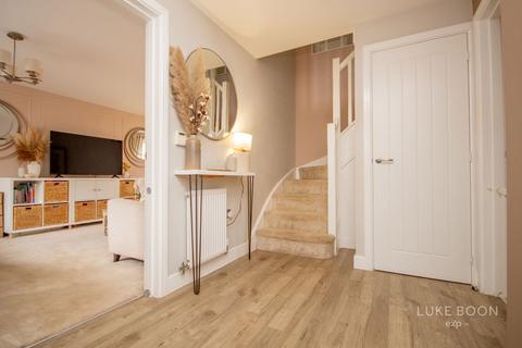 4 bedroom detached house for sale, Saddlers Way, Plymouth PL5