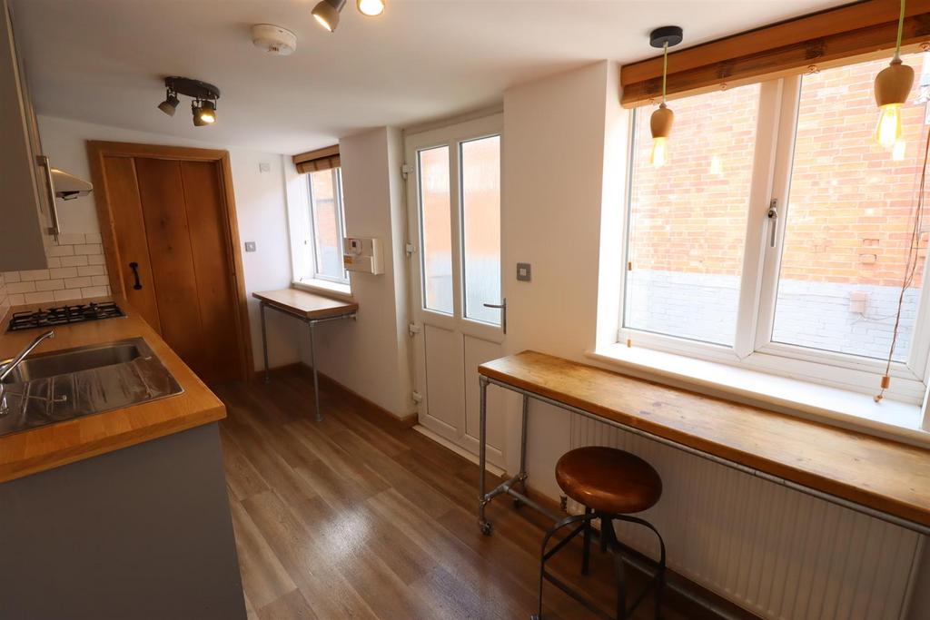 Kitchen Aspect Three