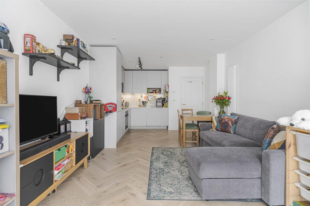 Reception/Kitchen