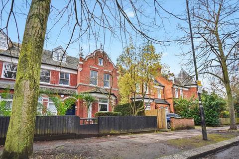 undefined, Dukes Avenue, Chiswick