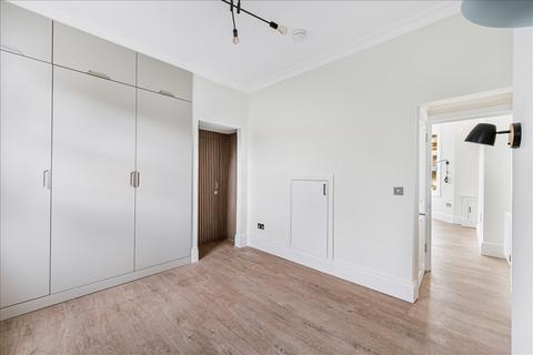 1 bedroom flat to rent, St Stephen's Avenue, Shepherd's Bush W12