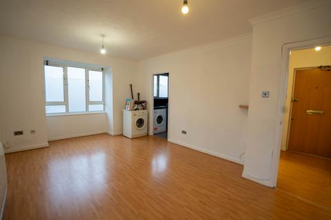 undefined, Frensham Close, Southall UB1