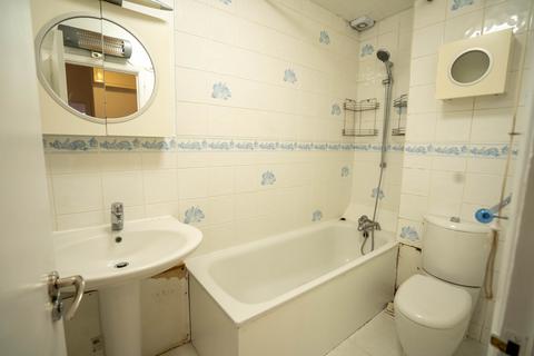 undefined, Frensham Close, Southall UB1