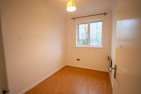 undefined, Frensham Close, Southall UB1