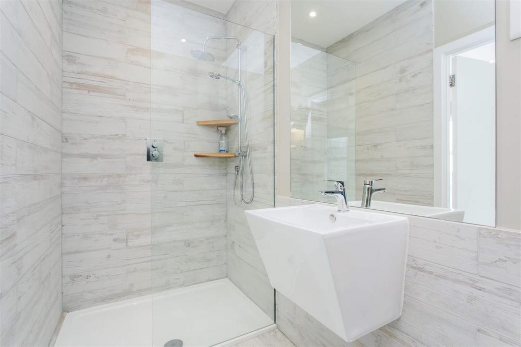 2, 142 Western Road Hove NEW11.jpg