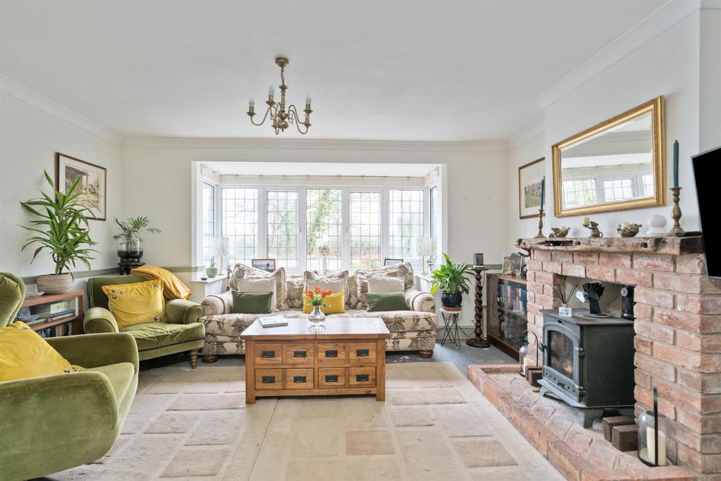2111 Warwick Road 15.jpg