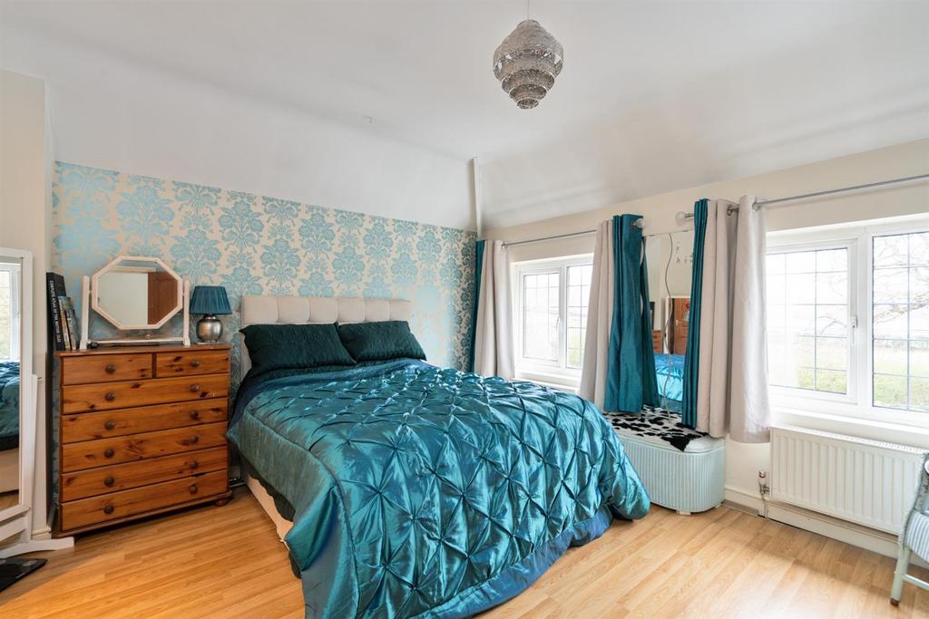 2111 Warwick Road 8.jpg