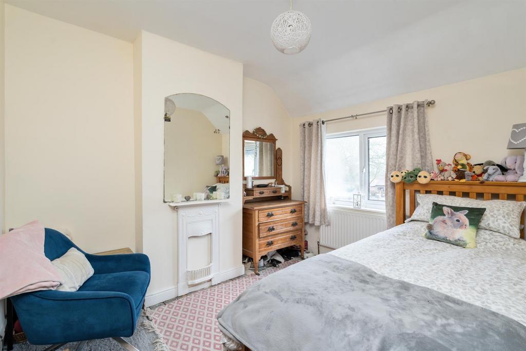 2111 Warwick Road 11.jpg