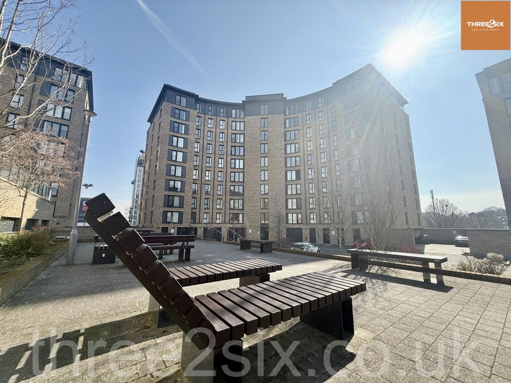 Modern One-Bedroom Furnished Apartment in Gated D