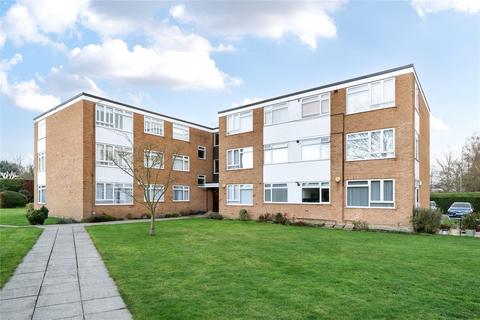 3 bedroom flat for sale, Hawthorne Road, Bickley