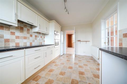 3 bedroom flat for sale, Hawthorne Road, Bickley