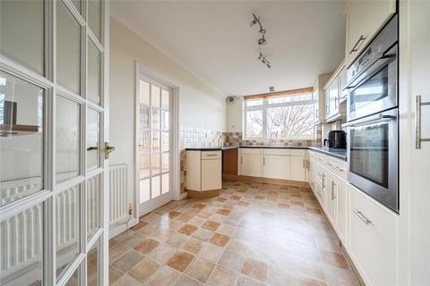 3 bedroom flat for sale, Hawthorne Road, Bickley