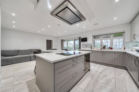 4 bedroom detached house for sale, Hasell Park Place, Bromley