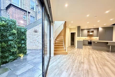 2 bedroom semi-detached house to rent, Pemberton Gardens, London N19