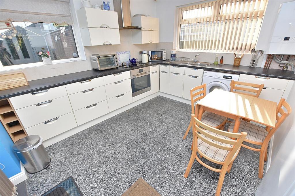 Kitchen diner