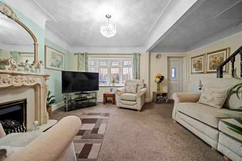 3 bedroom semi-detached house for sale, Chantry Walk, Ashton-In-Makerfield, WN4