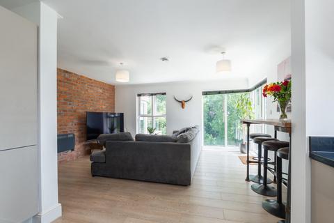 2 bedroom apartment for sale, Portobello Riverside, Andrews Close, Warwick.