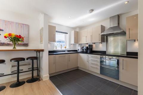 2 bedroom apartment for sale, Portobello Riverside, Andrews Close, Warwick.