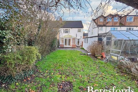 3 bedroom semi-detached house for sale, Peterborough Avenue, Upminster, RM14