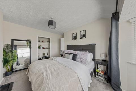 3 bedroom end of terrace house for sale, Fairbrother Crescent, Warrington, WA2