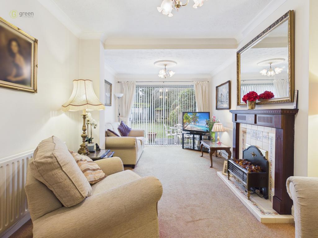 Cam05459g0pr0110still006