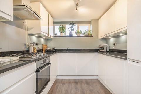 3 bedroom flat for sale, Fordbridge Road, Sunbury-On-Thames TW16
