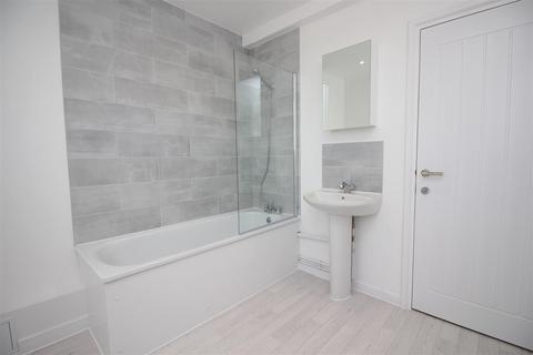 1 bedroom flat to rent, Northdown Road, Cliftonville, Margate, CT9