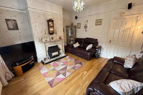 undefined, New Chester Road, Wirral CH62