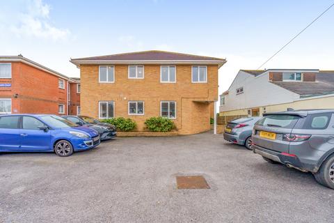 2 bedroom flat to rent, Southwood Road, Hayling Island, PO11