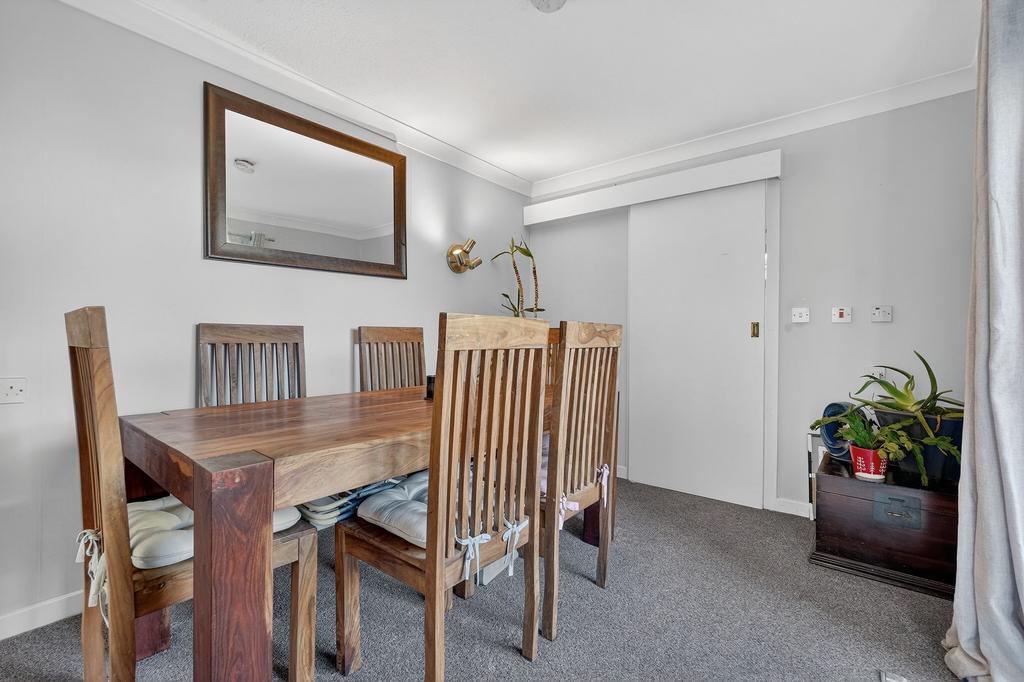 Dining Room/3rd Bedroom