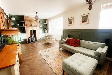 3 bedroom semi-detached house for sale, Valley Gardens, Wallsend