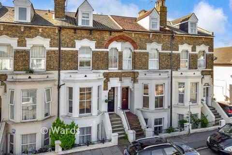 2 bedroom flat for sale, High Street, Broadstairs, Kent
