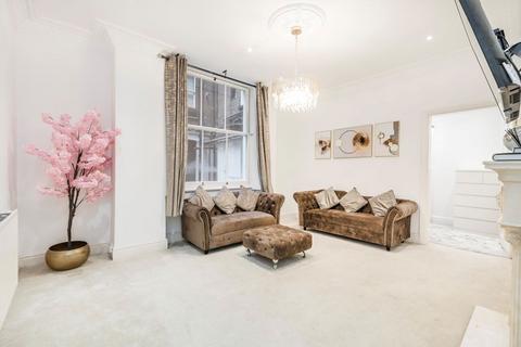 2 bedroom flat to rent, De Vere Gardens, London W8