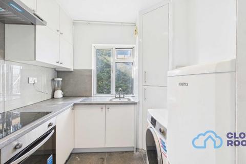 1 bedroom flat to rent, Empire Way