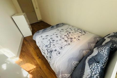 undefined, Lewisham High Street