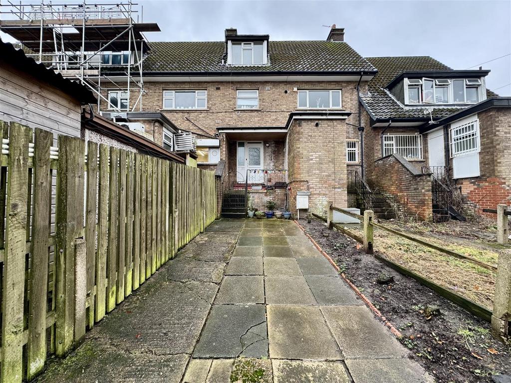 External rear and parking