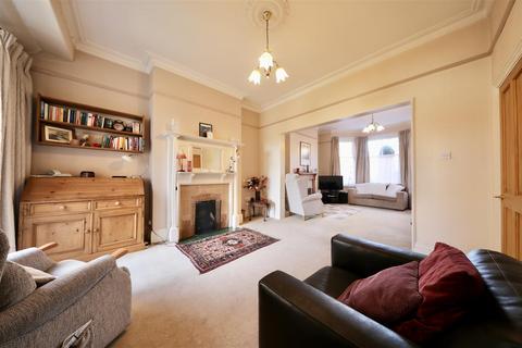 undefined, Park Avenue, Hull