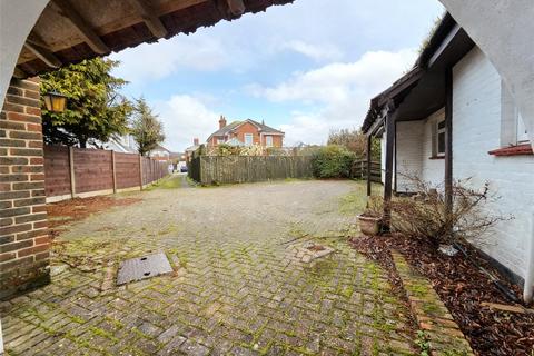 2 bedroom bungalow for sale, Avon Road West, Christchurch, Dorset, BH23