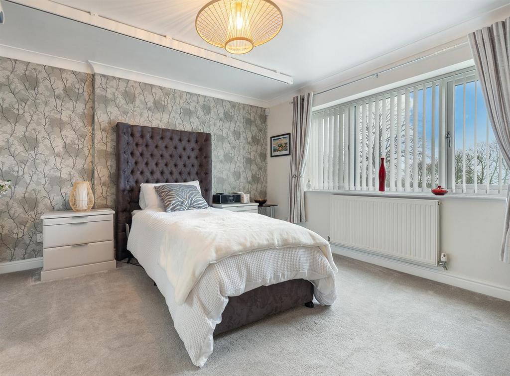 105 Whitley - New.jpg
