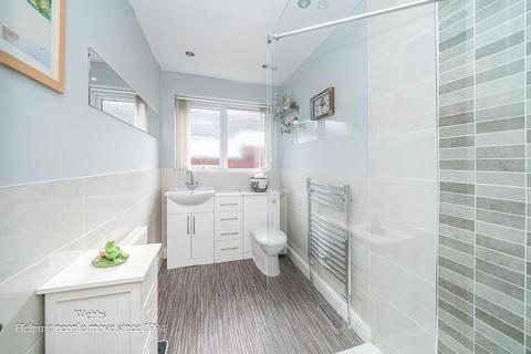 2 bedroom detached bungalow for sale, Lydford Road, Walsall WS3