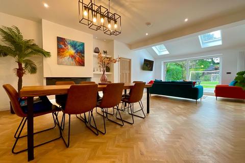 undefined, Waterloo Road, Southport PR8