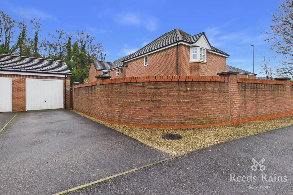 Driveway & Garage