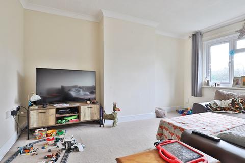 2 bedroom flat for sale, Fraser Road, Poole, Dorset, BH12