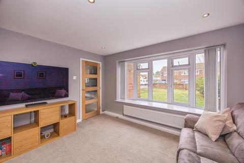 3 bedroom semi-detached house for sale, Brewster Close, Waterlooville, Hampshire, PO8