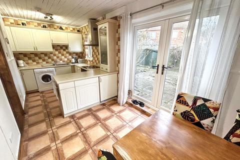 2 bedroom semi-detached house for sale, Clousden Drive, Forest Hall, Newcastle upon Tyne, Tyne and Wear, NE12 9DS