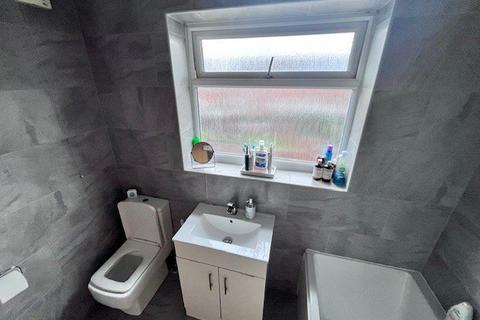 3 bedroom semi-detached house for sale, Harvey Crescent, Gateshead NE10