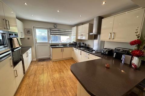 4 bedroom detached house for sale, Atherton Road (B), Hindley Green