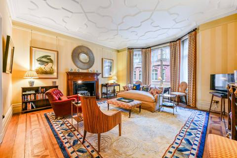 undefined, Down Street, Mayfair, London, W1J