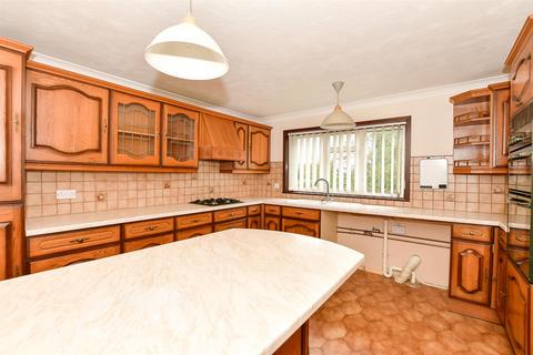 undefined, Snipe Close, Tunbridge Wells TN2