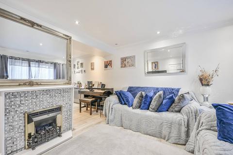 3 bedroom terraced house for sale, Cobham Road, Walthamstow, London, E17